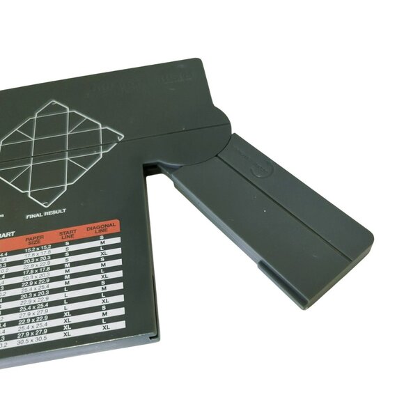 We R Memory Keepers Gift Box Punch Board Craft Tool - Picture 4 of 5